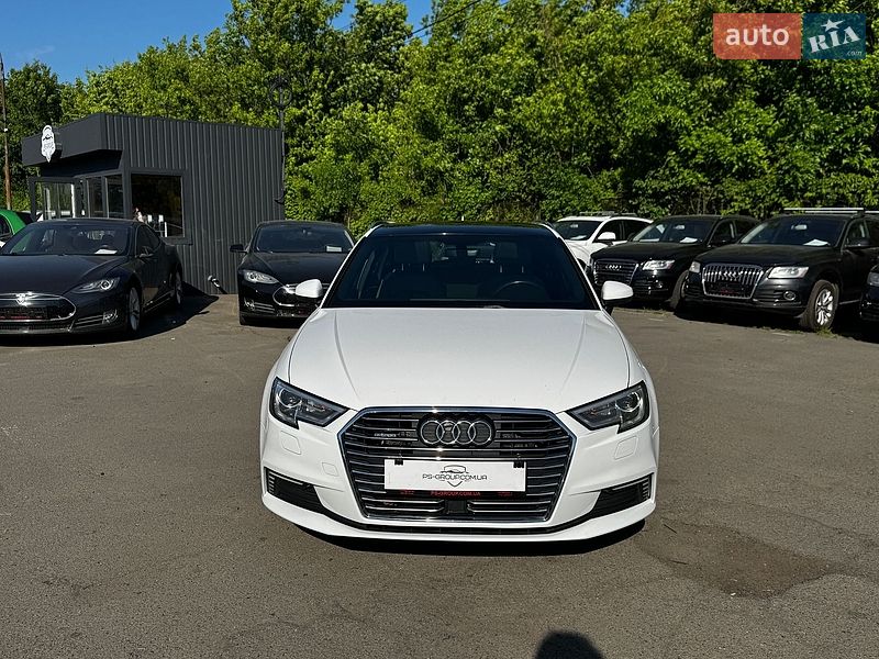 Хетчбек Audi A3 2017 в Луцьку фото 3 Хетчбек Audi A3 2017 в Луцьку