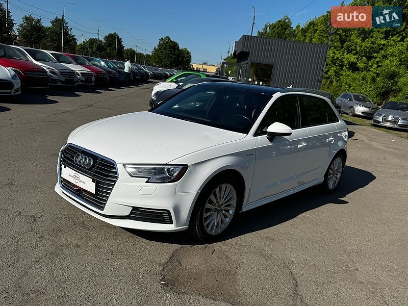 Хетчбек Audi A3 2017 в Луцьку фото Хетчбек Audi A3 2017 в Луцьку