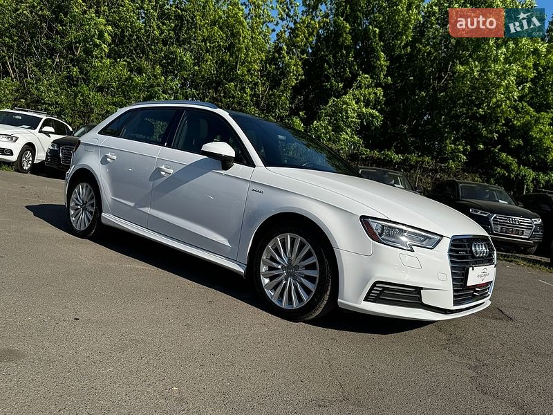 Хетчбек Audi A3 2017 в Луцьку фото 5 Хетчбек Audi A3 2017 в Луцьку