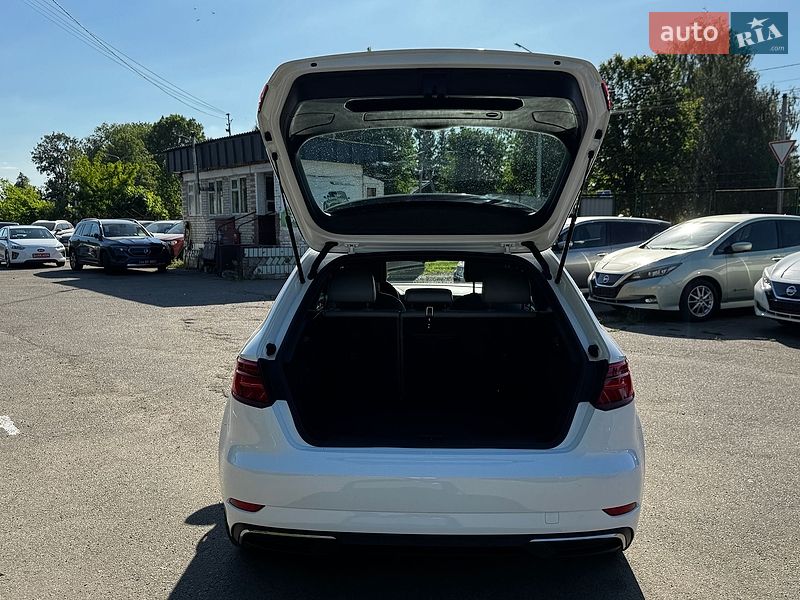 Хетчбек Audi A3 2017 в Луцьку фото 10 Хетчбек Audi A3 2017 в Луцьку