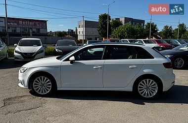 Хетчбек Audi A3 2017 в Луцьку