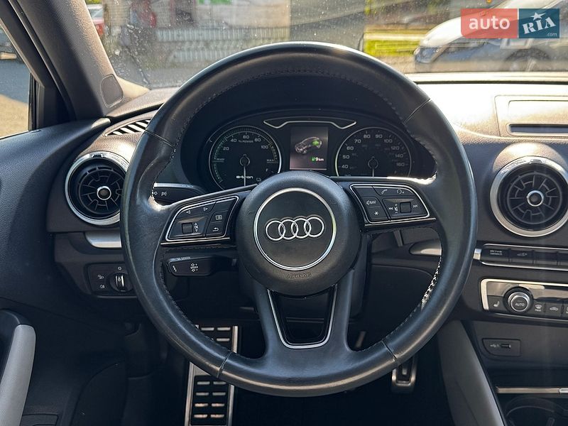 Хетчбек Audi A3 2017 в Луцьку фото 23 Хетчбек Audi A3 2017 в Луцьку