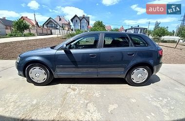 Хэтчбек Audi A3 2010 в Черновцах