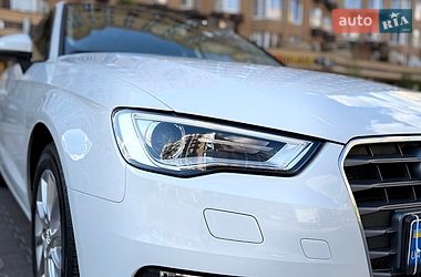 Хэтчбек Audi A3 2015 в Киеве