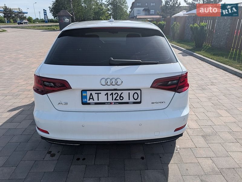 Хэтчбек Audi A3 2015 в Ивано-Франковске