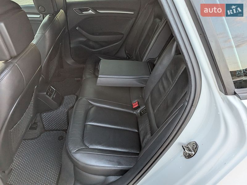 Хэтчбек Audi A3 2015 в Ивано-Франковске