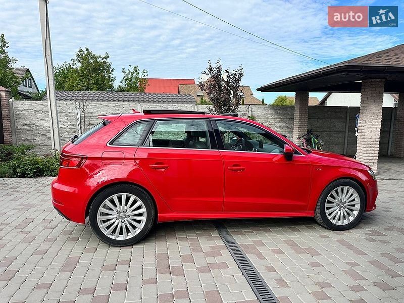 Хетчбек Audi A3 2017 в Вінниці