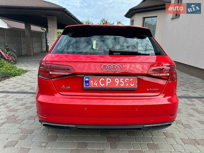Хетчбек Audi A3 2017 в Вінниці