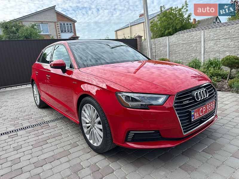 Хетчбек Audi A3 2017 в Вінниці