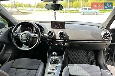 Хетчбек Audi A3 2013 в Чернівцях