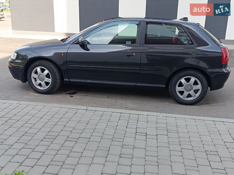 Хетчбек Audi A3 1998 в Вишневому
