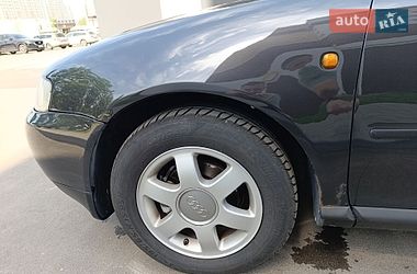 Хетчбек Audi A3 1998 в Вишневому