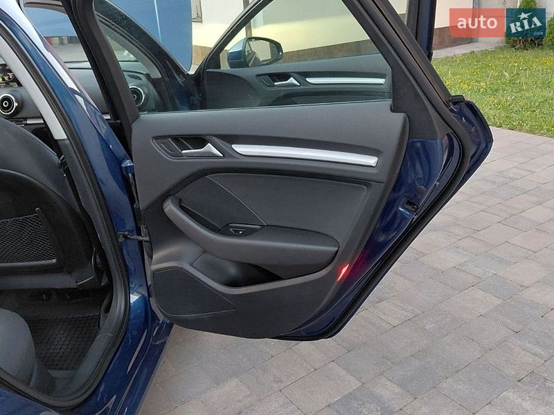 Хетчбек Audi A3 2014 в Бориславі