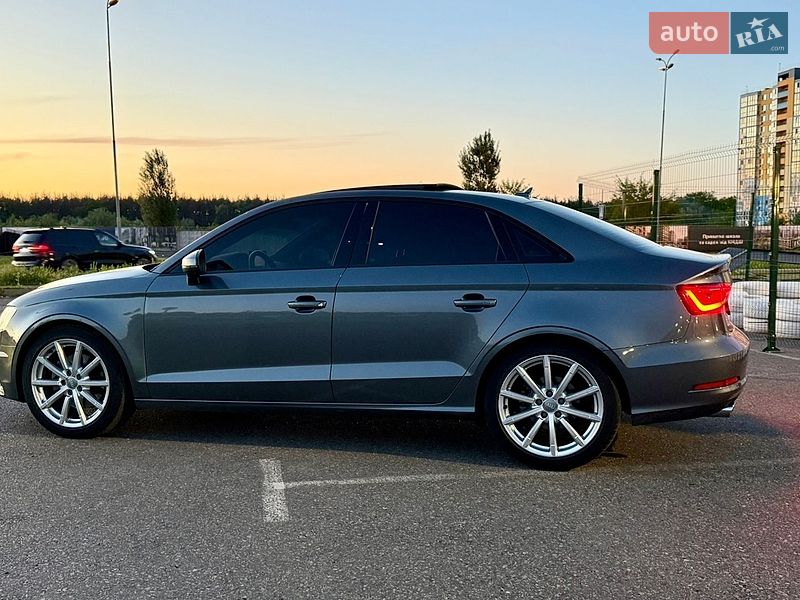 Седан Audi A3 2016 в Киеве