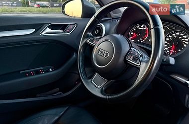 Седан Audi A3 2016 в Киеве
