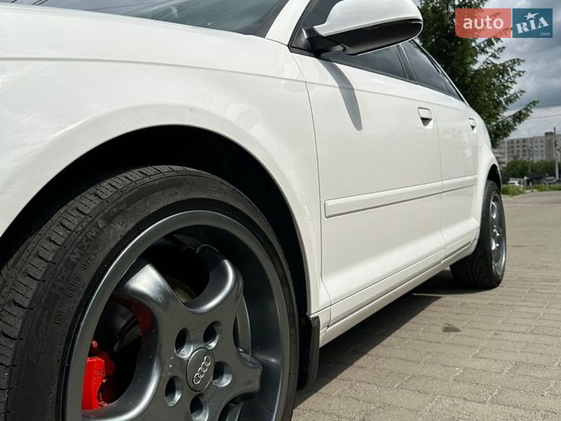 Хэтчбек Audi A3 2012 в Белой Церкви