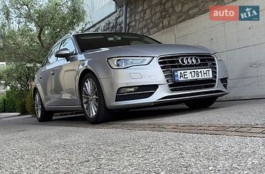 Хэтчбек Audi A3 2016 в Киеве