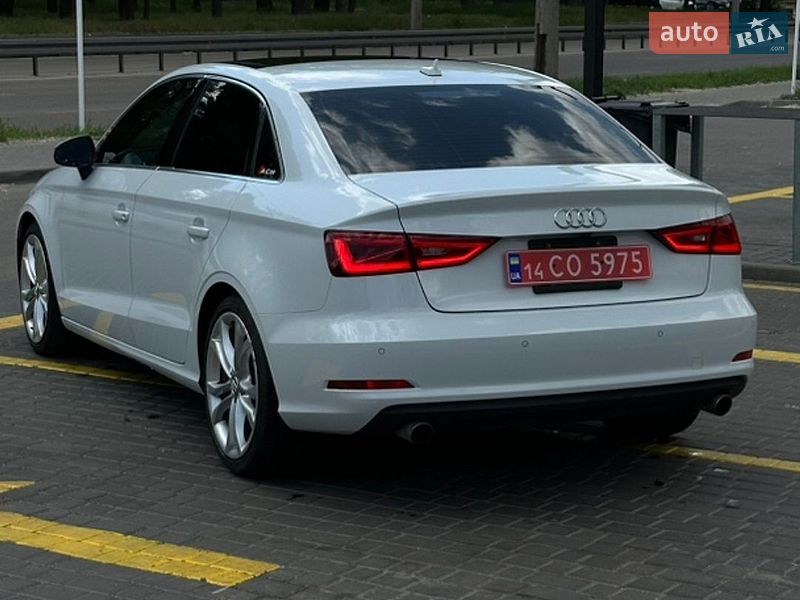 Седан Audi A3 2014 в Дніпрі