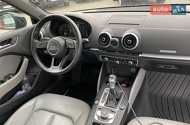 Хетчбек Audi A3 2016 в Львові