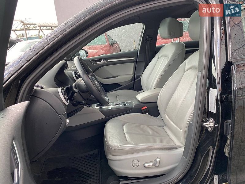 Хетчбек Audi A3 2016 в Львові