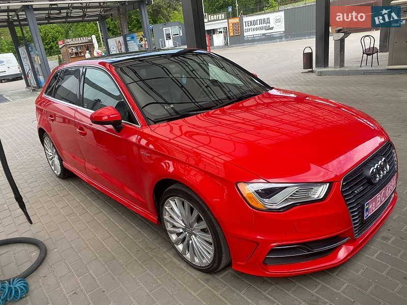 Хэтчбек Audi A3 2015 в Ровно
