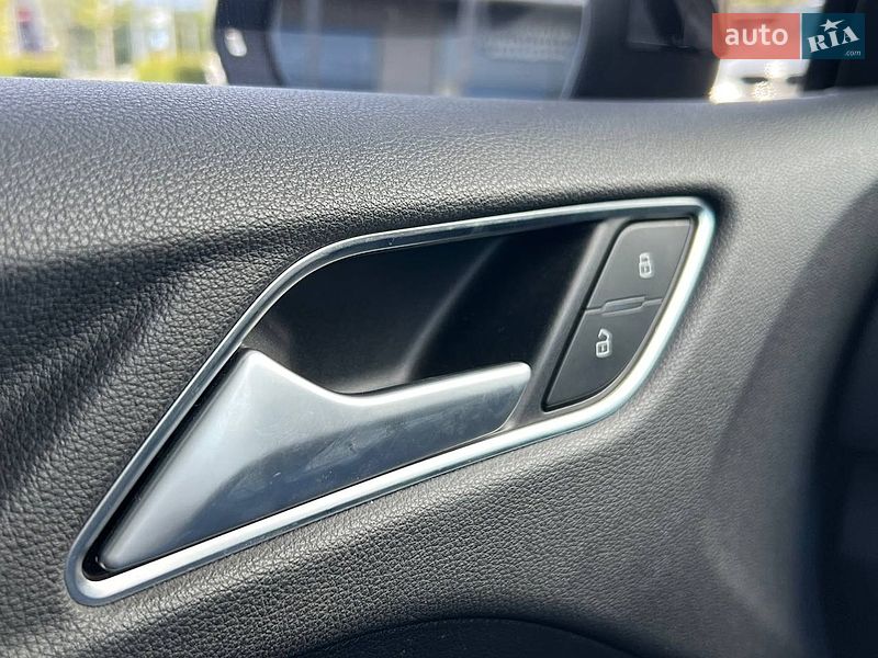 Седан Audi A3 2015 в Києві
