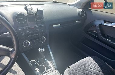 Хэтчбек Audi A3 2004 в Белгороде-Днестровском