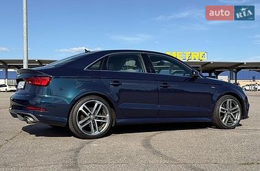 Седан Audi A3 2017 в Харкові