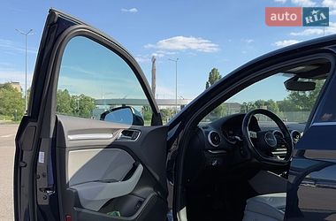 Седан Audi A3 2017 в Харкові