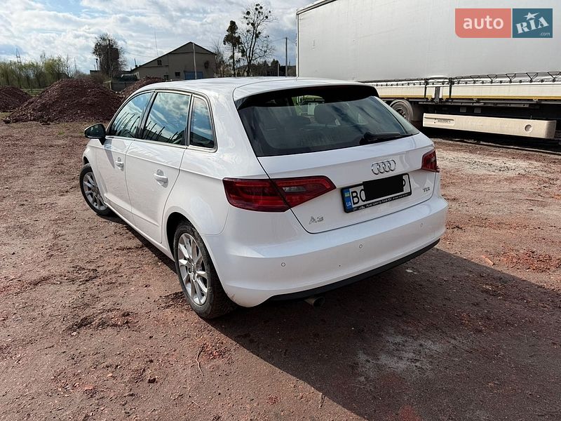 Хэтчбек Audi A3 2015 в Львове