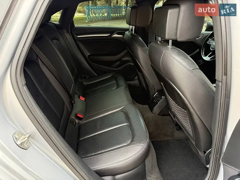 Audi A3 2016 VIN WAUAUGFFXH1042143 фото оголошення 15 з 59