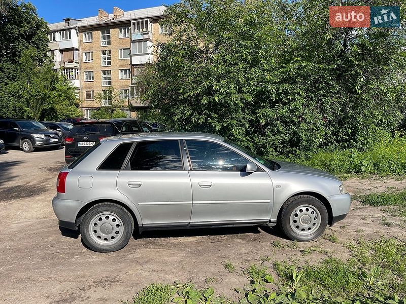 Хэтчбек Audi A3 2002 в Киеве
