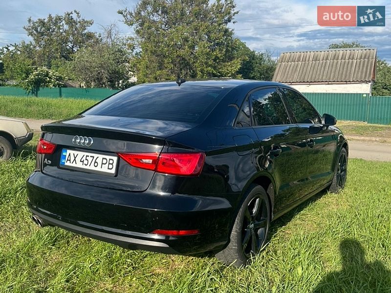 Седан Audi A3 2014 в Синельниково