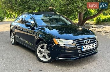 Седан Audi A3 2015 в Смілі