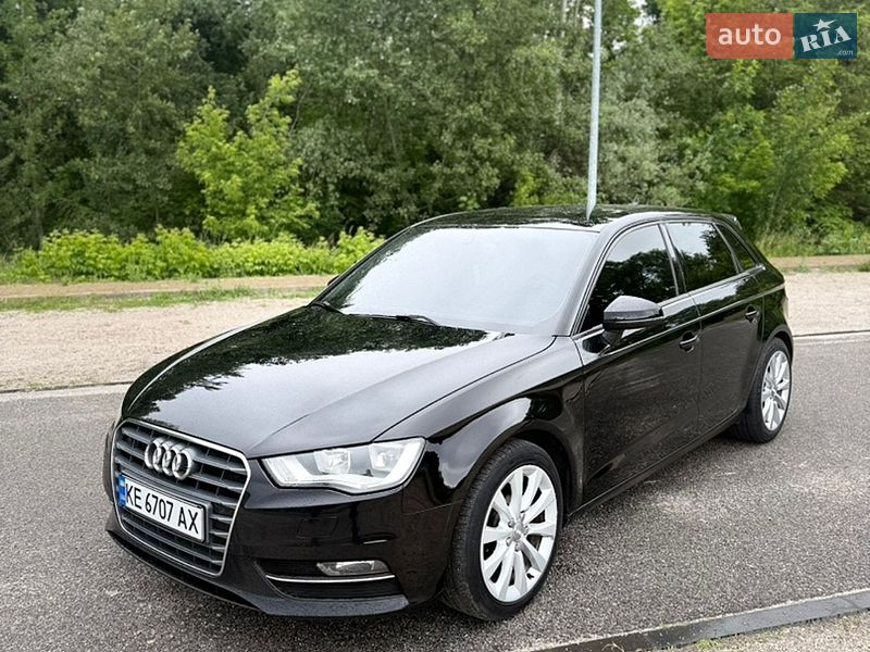 Хэтчбек Audi A3 2015 в Днепре