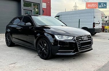 Хэтчбек Audi A3 2014 в Киеве