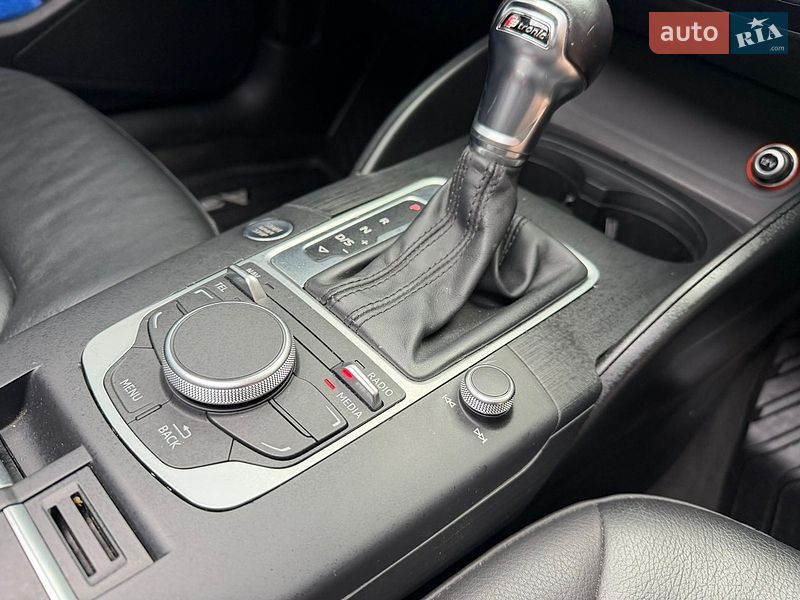 Седан Audi A3 2015 в Дніпрі
