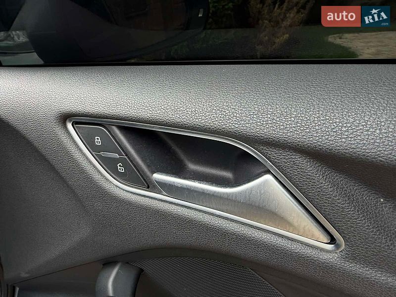 Седан Audi A3 2015 в Дніпрі