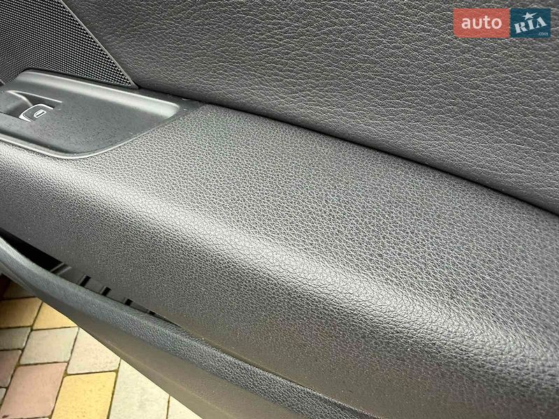Седан Audi A3 2015 в Дніпрі