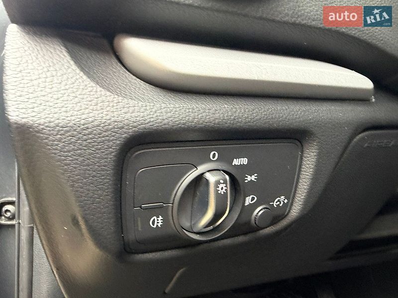 Седан Audi A3 2015 в Дніпрі