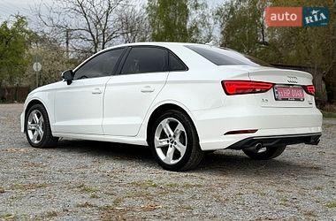 Седан Audi A3 2019 в Ровно