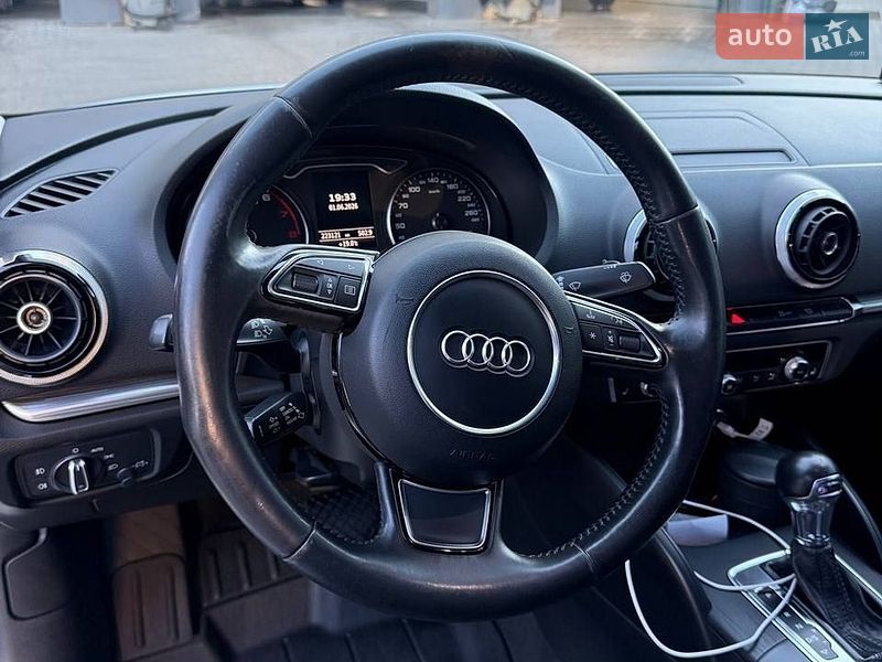 Седан Audi A3 2013 в Києві