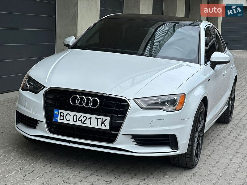 Седан Audi A3 2015 в Дрогобыче