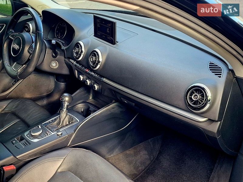 Седан Audi A3 2014 в Киеве