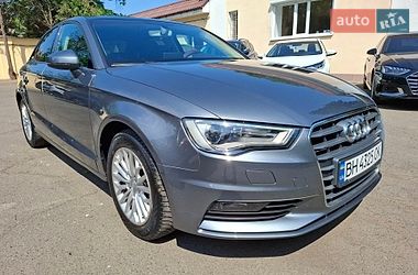 Седан Audi A3 2016 в Одессе