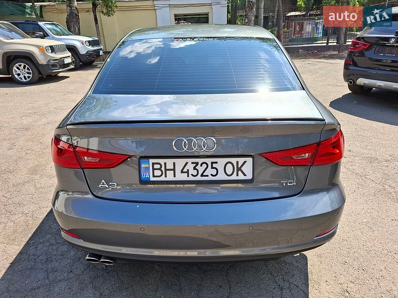 Седан Audi A3 2016 в Одессе