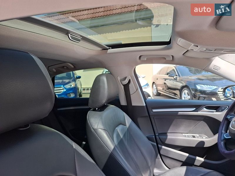 Седан Audi A3 2016 в Одессе