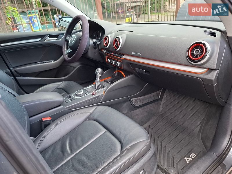 Седан Audi A3 2016 в Одессе