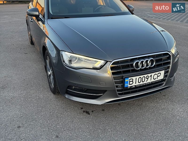 Хэтчбек Audi A3 2016 в Полтаве