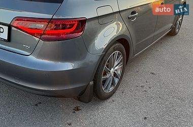 Хэтчбек Audi A3 2016 в Полтаве